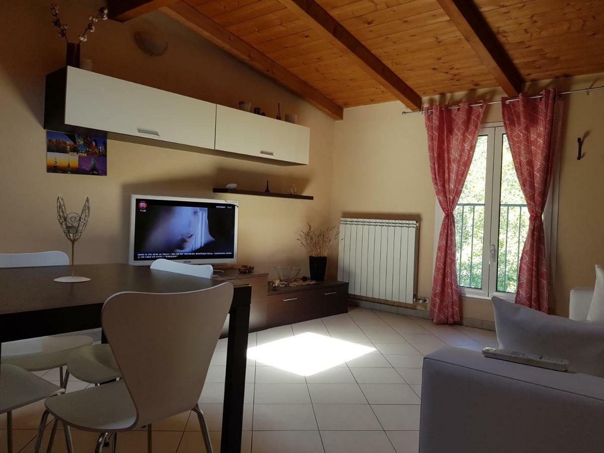 Andrea'S Apartments - Chiasserini Milano Ngoại thất bức ảnh