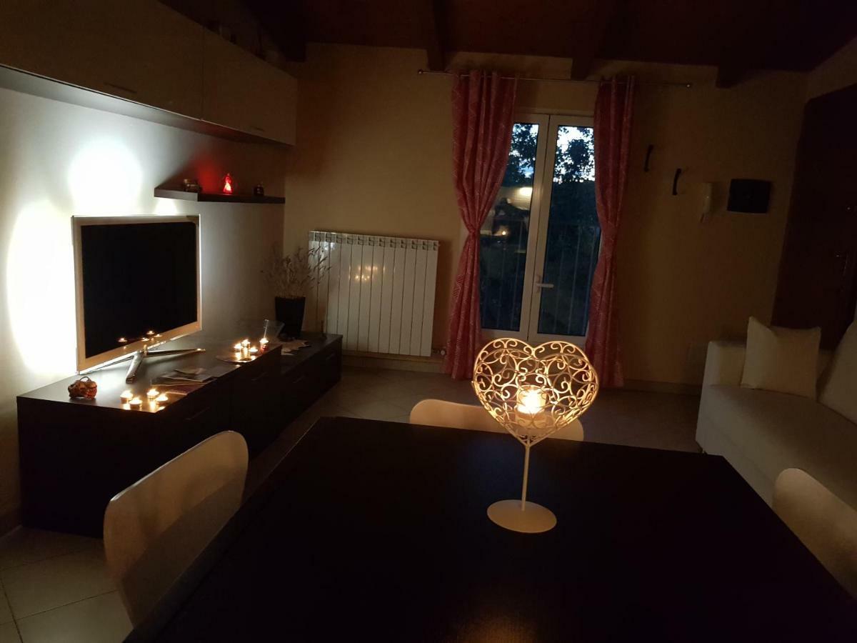 Andrea'S Apartments - Chiasserini Milano Ngoại thất bức ảnh